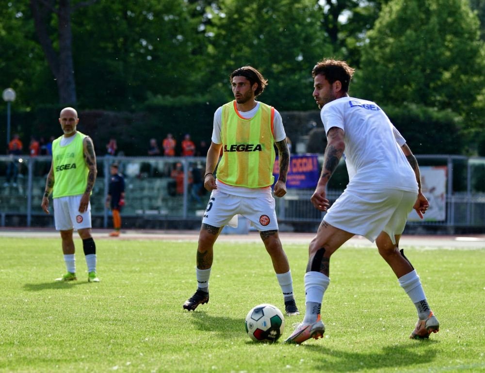 Românul cu 130 de meciuri în Serie A și Serie B, în probe la o echipă din liga 4!_3