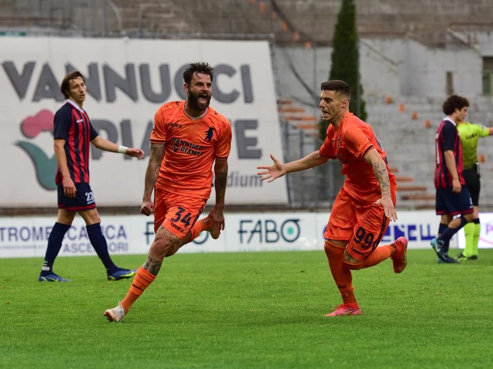 Românul cu 130 de meciuri în Serie A și Serie B, în probe la o echipă din liga 4!_9