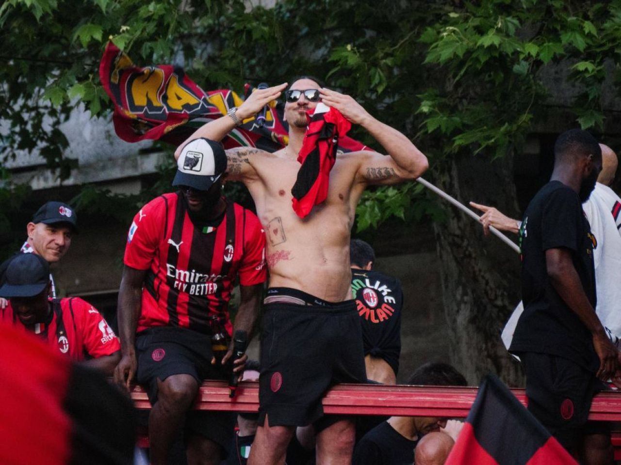 Nesta, Maldini, Cafu? „Vreau să facem ca ei”. Care este planul lui AC Milan pentru sezonul viitor_5