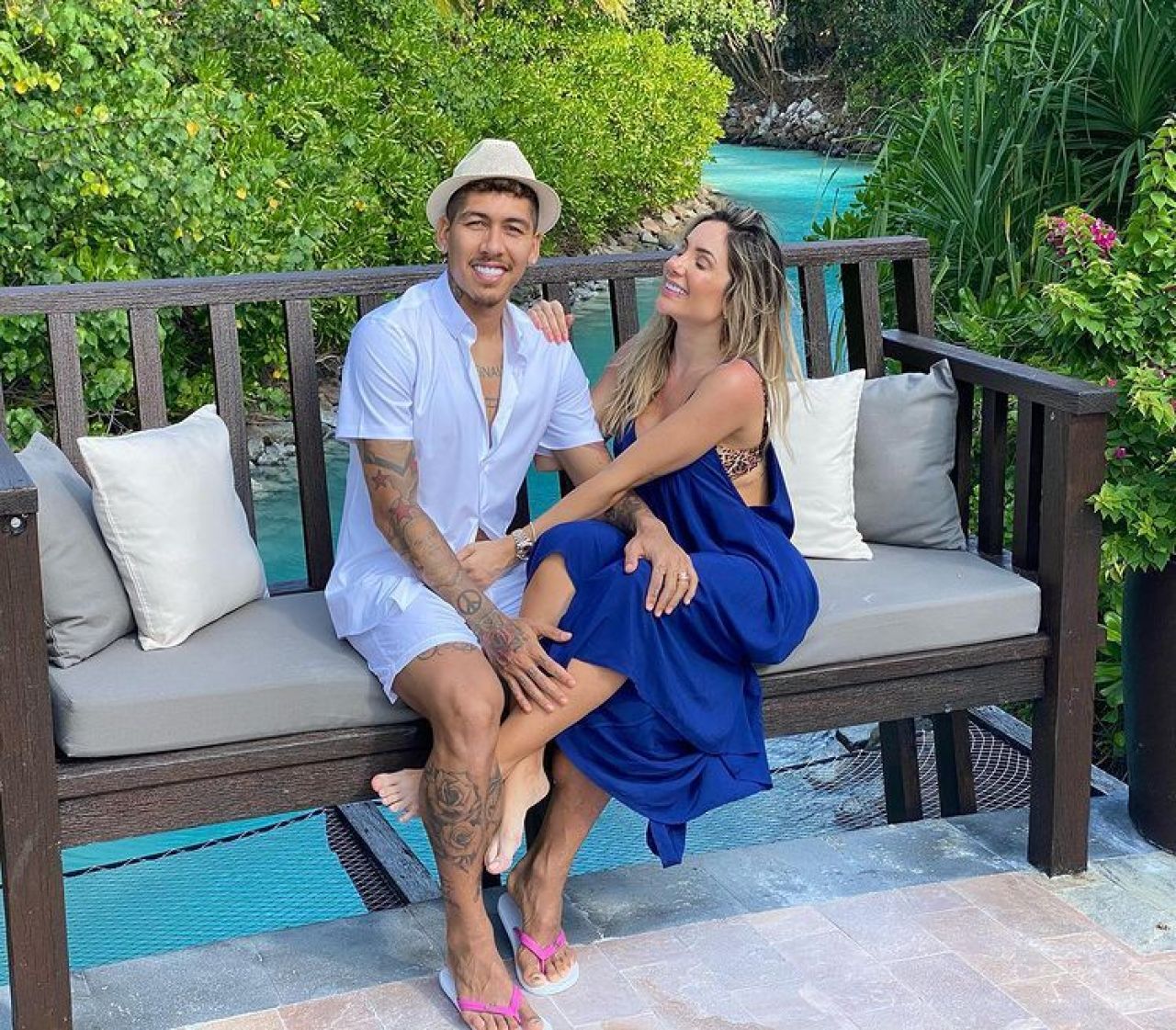 Nu se pune nimeni cu partenera lui Roberto Firmino! Apariții fierbinți pe rețelele social media_28