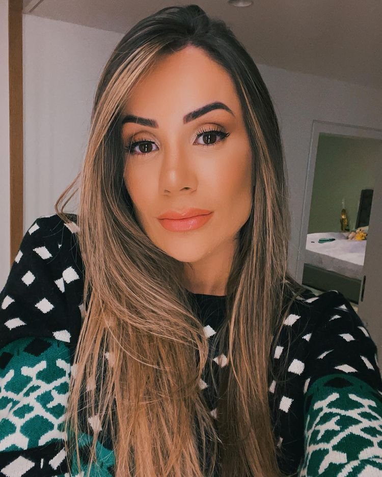 Nu se pune nimeni cu partenera lui Roberto Firmino! Apariții fierbinți pe rețelele social media_54