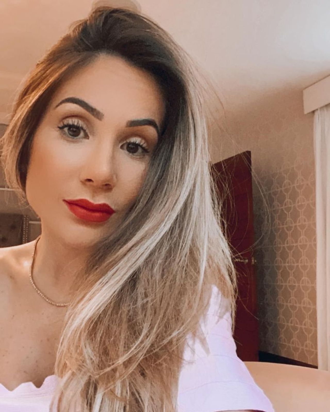 Nu se pune nimeni cu partenera lui Roberto Firmino! Apariții fierbinți pe rețelele social media_49