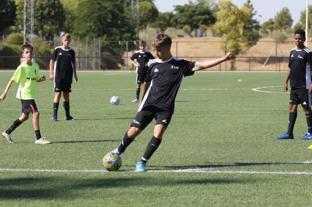 Fabulos! Fabio Mihalache, junior care în ultimul sezon a marcat 102 goluri, a ajuns la Real Madrid_4