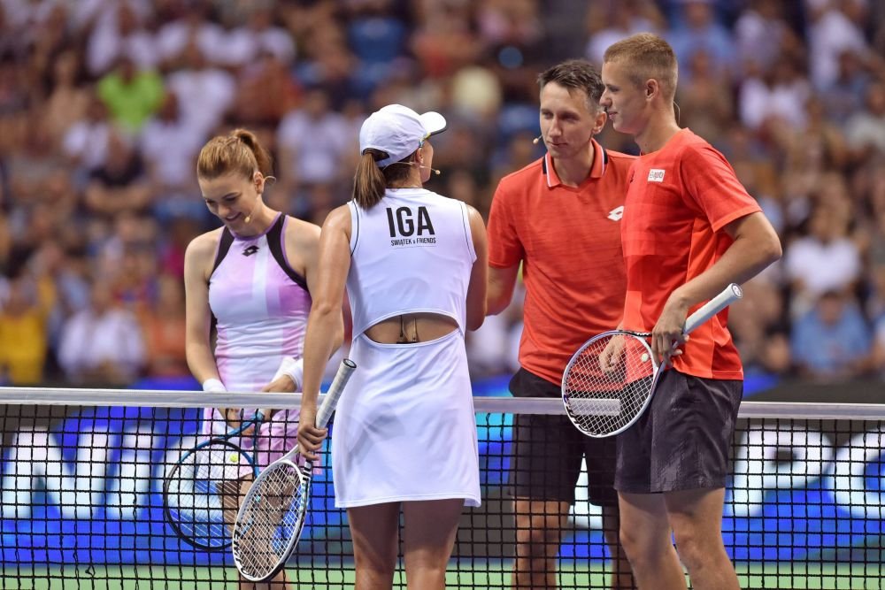 Suma colosală donată de Iga Swiatek copiilor din Ucraina după evenimentul caritabil în care s-a duelat cu Agnieszka Radwanska_6