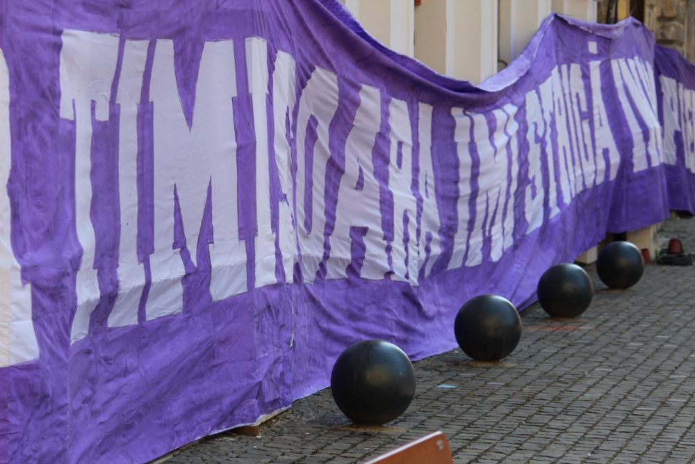 Poli nu moare! Echipa din Timișoara și-a prezentat cu mare fast antrenorul trecut pe la FCSB și lotul pentru viitorul sezon _1