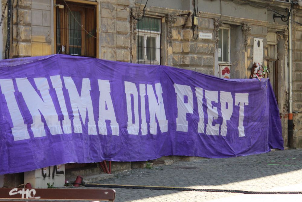 Poli nu moare! Echipa din Timișoara și-a prezentat cu mare fast antrenorul trecut pe la FCSB și lotul pentru viitorul sezon _5
