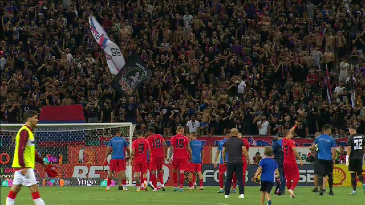 Explozie de bucurie pe banca FCSB-ului! Ce a făcut Dică imediat după fluierul final și cum au sărbătorit jucătorii cu galeria_1