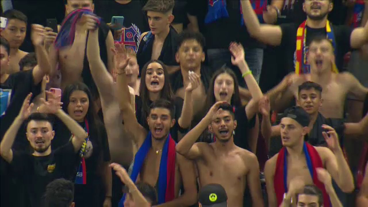 Explozie de bucurie pe banca FCSB-ului! Ce a făcut Dică imediat după fluierul final și cum au sărbătorit jucătorii cu galeria_2