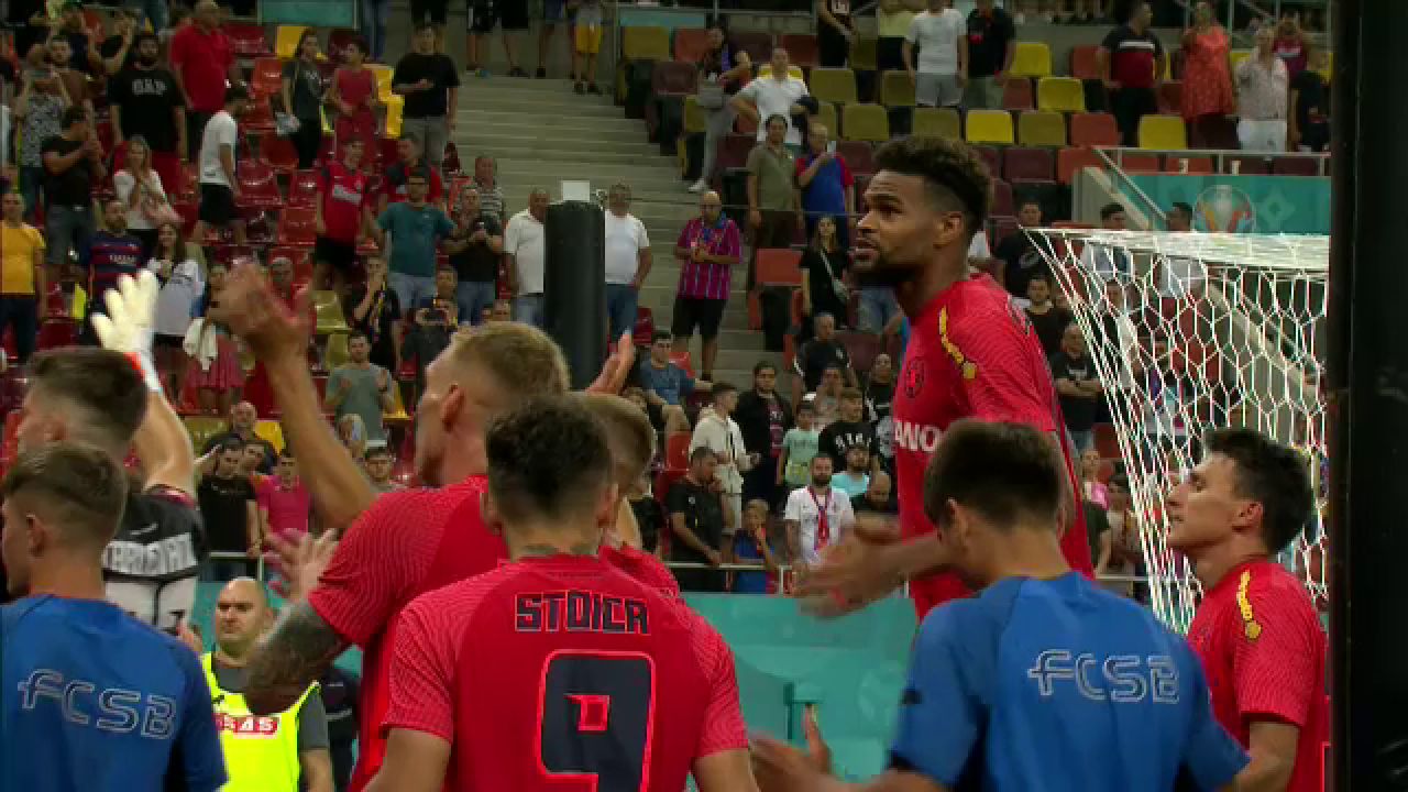 Explozie de bucurie pe banca FCSB-ului! Ce a făcut Dică imediat după fluierul final și cum au sărbătorit jucătorii cu galeria_9