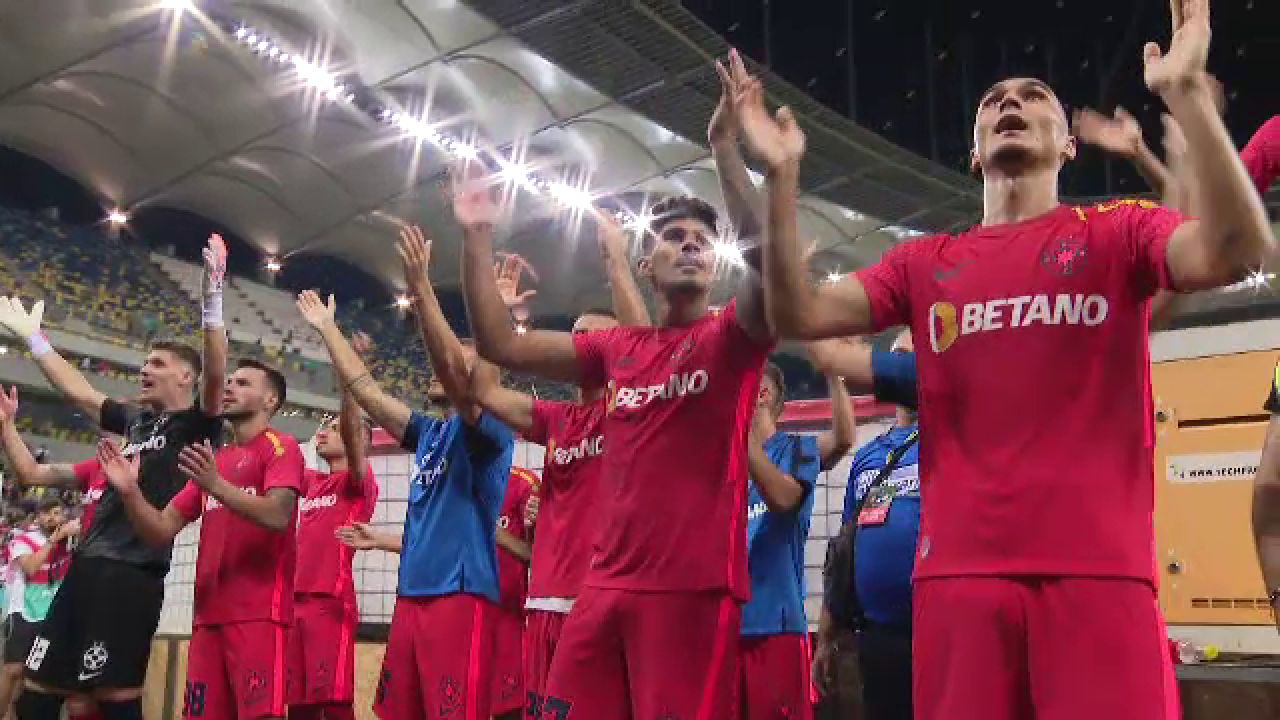 Explozie de bucurie pe banca FCSB-ului! Ce a făcut Dică imediat după fluierul final și cum au sărbătorit jucătorii cu galeria_16