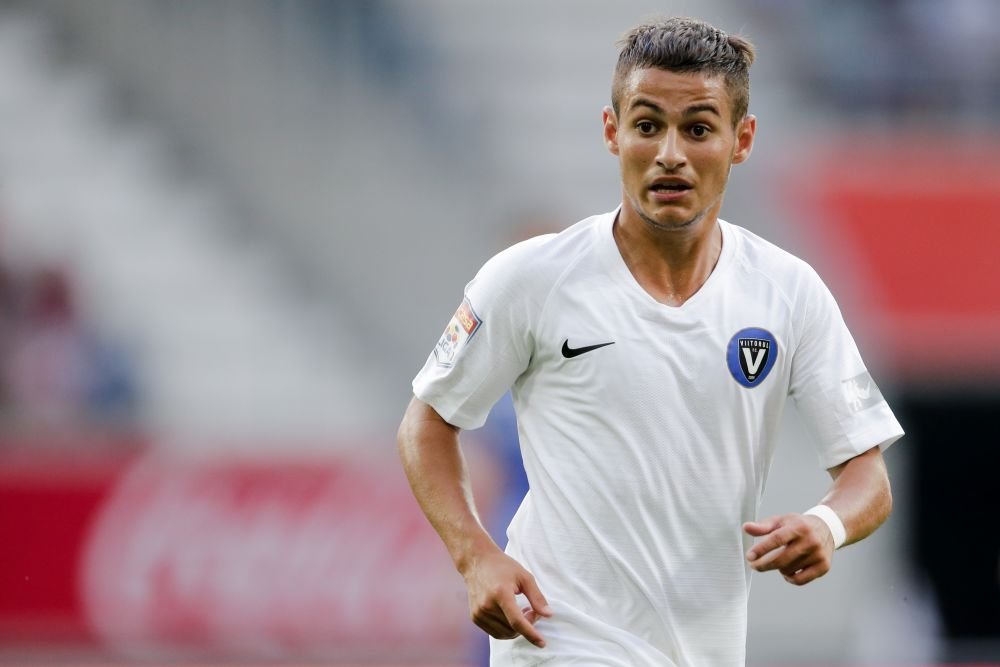 Rapid îi răspunde lui Becali cu un super-transfer! Jucătorul s-a înțeles cu gruparea giuleșteană și va fi prezentat_2