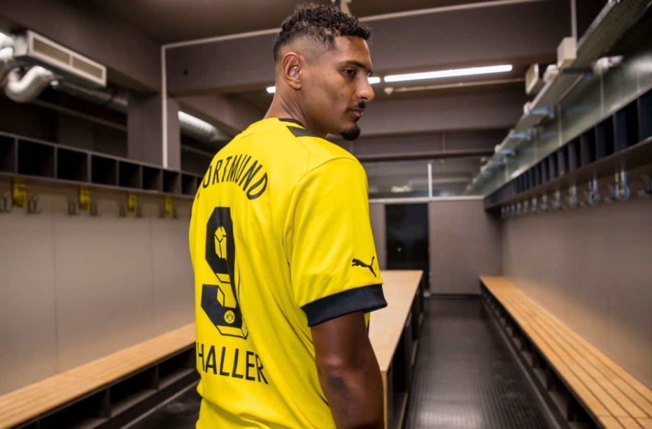 Sebastien Haller se luptă cu o tumoare malignă! Fotbalistul transferat de Borussia Dortmund a fost operat și va trebui să facă chimioterapie _16