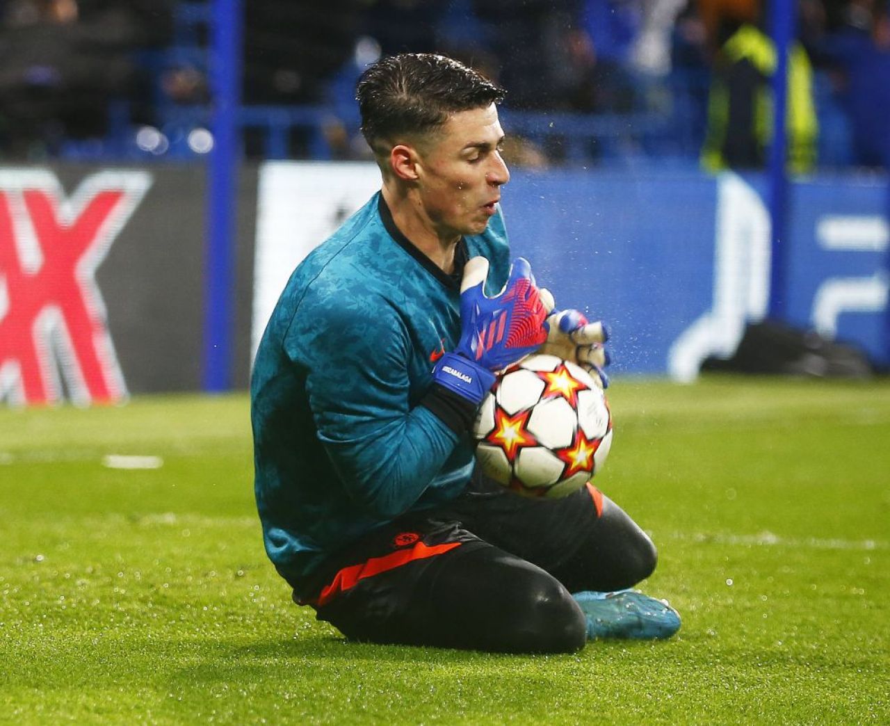 Cel mai scump portar din lume, împachetat și gata de livrare! Clubul care-l dorește pe starul de la Chelsea_5