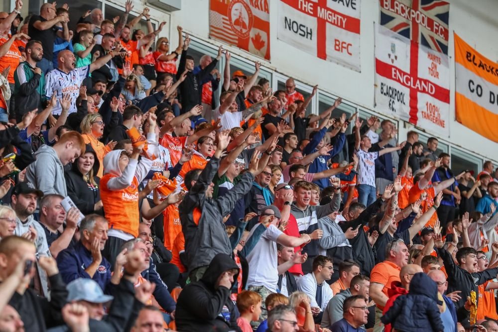 După debutul în Premier League, românul calificat la Mondial cu Canada a debutat și în Championship!_7