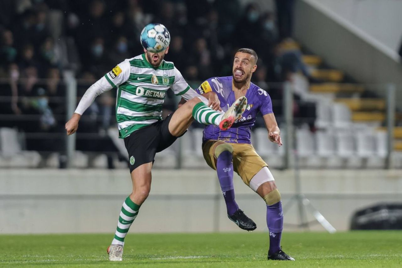 Contractul vieții pentru fostul fundaș al lui FCSB! Cu cine a semnat Artur Jorge_5