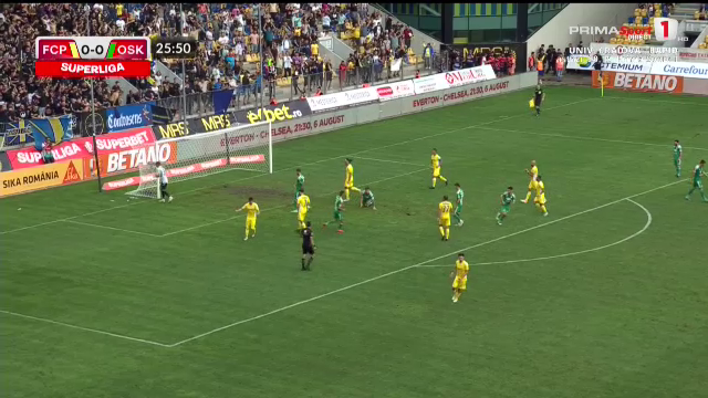 Cosmin Matei, execuție lamentabilă de la 11 metri, în partida cu Petrolul. Fotbalistul a aterizat în fund_11