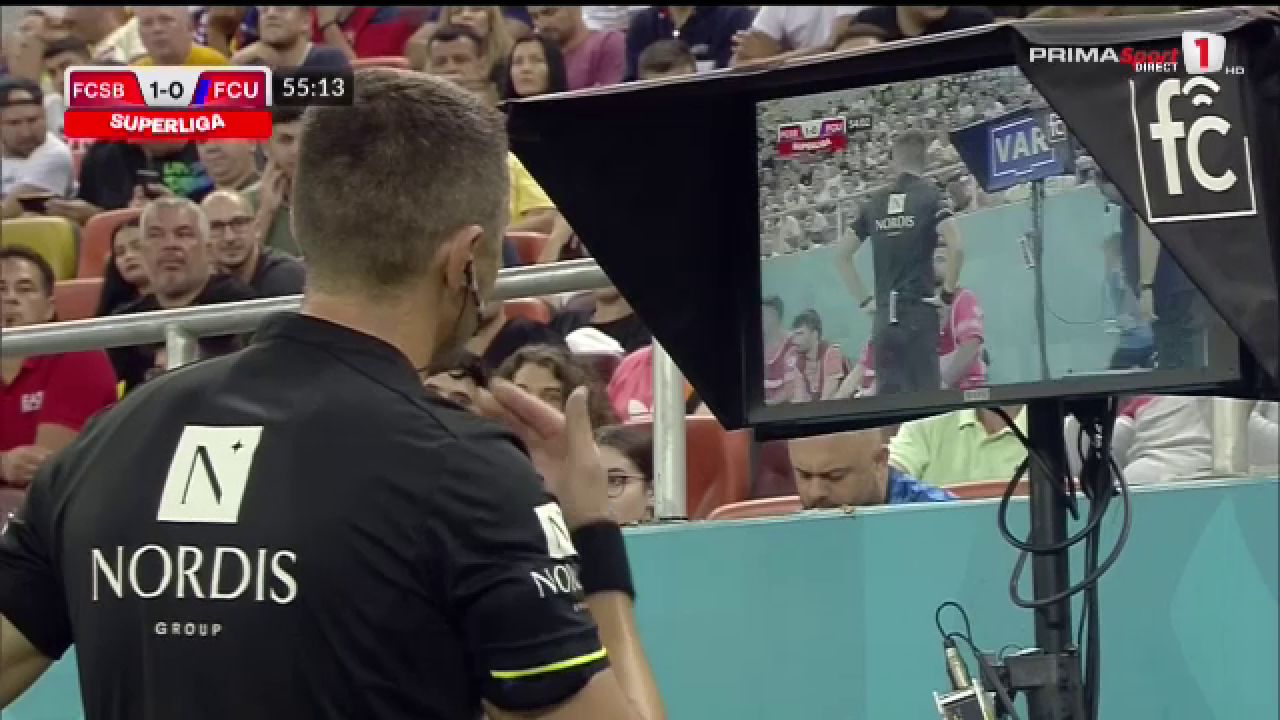 A cedat VAR-ul pe Arena Națională! Cojocaru mai că a văzut tot meciul în reluare până să dea penalty pentru FCU_7