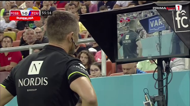 A cedat VAR-ul pe Arena Națională! Cojocaru mai că a văzut tot meciul în reluare până să dea penalty pentru FCU_12