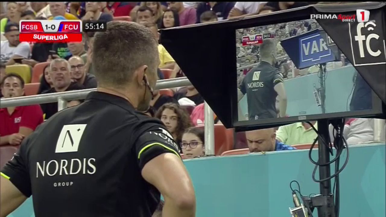 A cedat VAR-ul pe Arena Națională! Cojocaru mai că a văzut tot meciul în reluare până să dea penalty pentru FCU_13