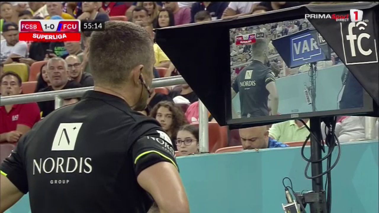 A cedat VAR-ul pe Arena Națională! Cojocaru mai că a văzut tot meciul în reluare până să dea penalty pentru FCU_15
