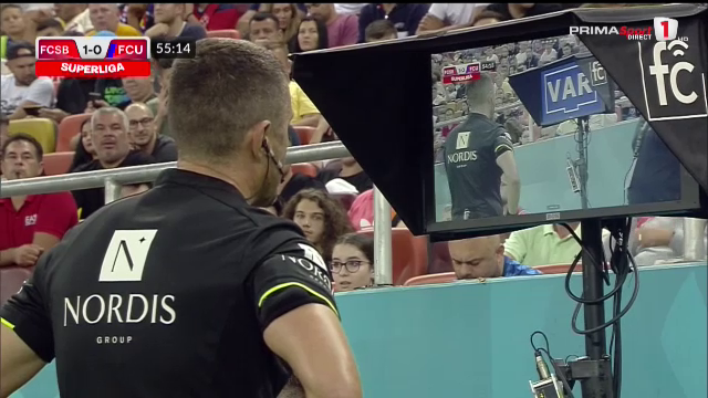 A cedat VAR-ul pe Arena Națională! Cojocaru mai că a văzut tot meciul în reluare până să dea penalty pentru FCU_16