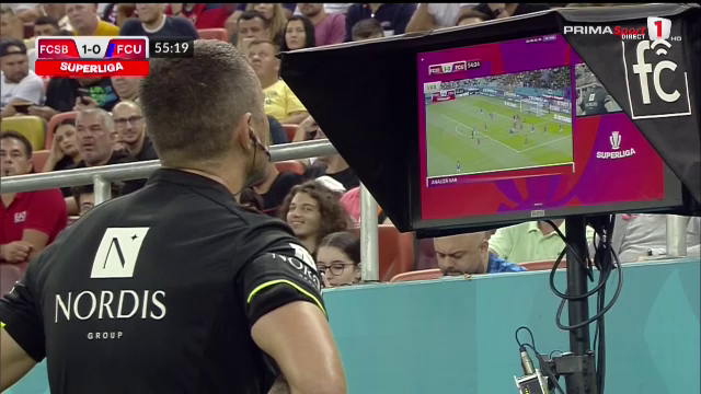 A cedat VAR-ul pe Arena Națională! Cojocaru mai că a văzut tot meciul în reluare până să dea penalty pentru FCU_34