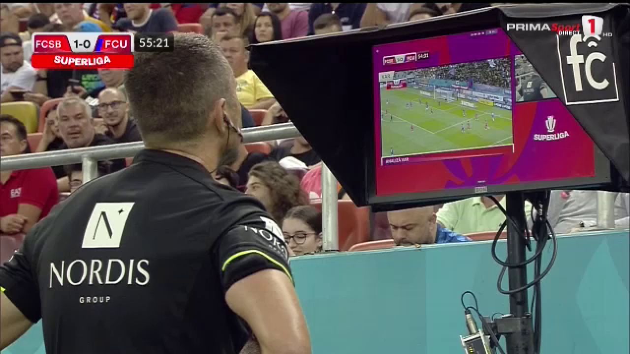 A cedat VAR-ul pe Arena Națională! Cojocaru mai că a văzut tot meciul în reluare până să dea penalty pentru FCU_38