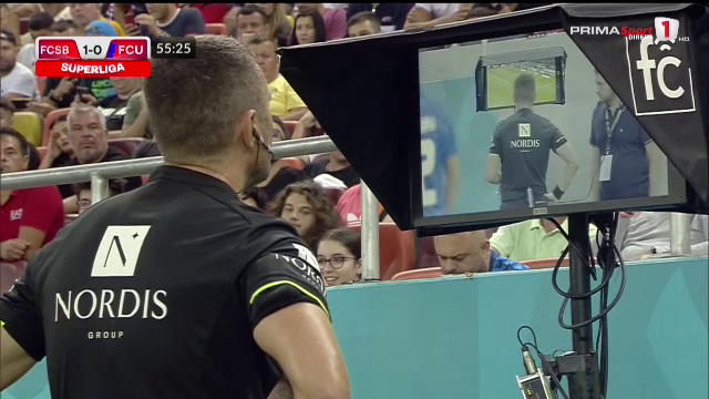 A cedat VAR-ul pe Arena Națională! Cojocaru mai că a văzut tot meciul în reluare până să dea penalty pentru FCU_51