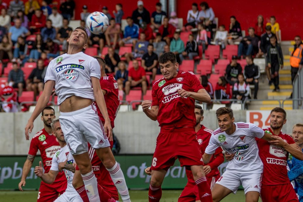 Otto Hindrich a debutat în Ungaria! Portarul de 19 ani a fost integralist într-un meci nebun_4