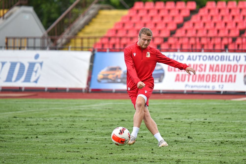 După doar 26 de zile la noua echipă și 2 goluri în Conference League, fostul fotbalist al lui Dinamo s-a transferat iar_2