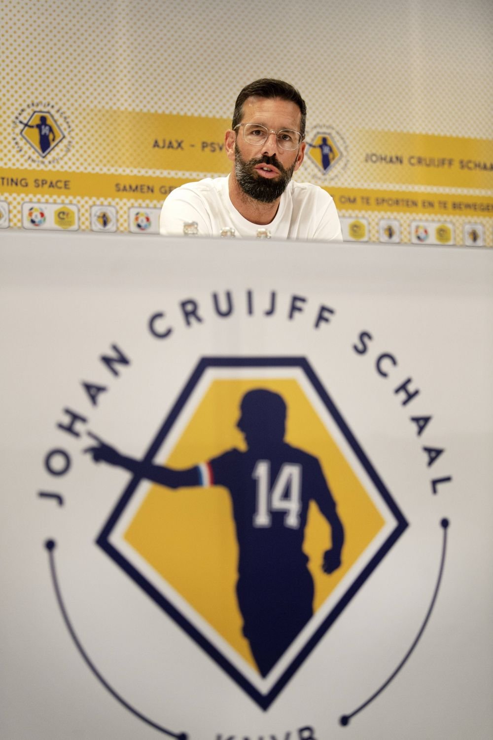Ruud van Nistelrooy a ajuns ”dom' profesor”! Cum arată acum fostul atacant al lui Manchester United și Real Madrid devenit antrenor_3