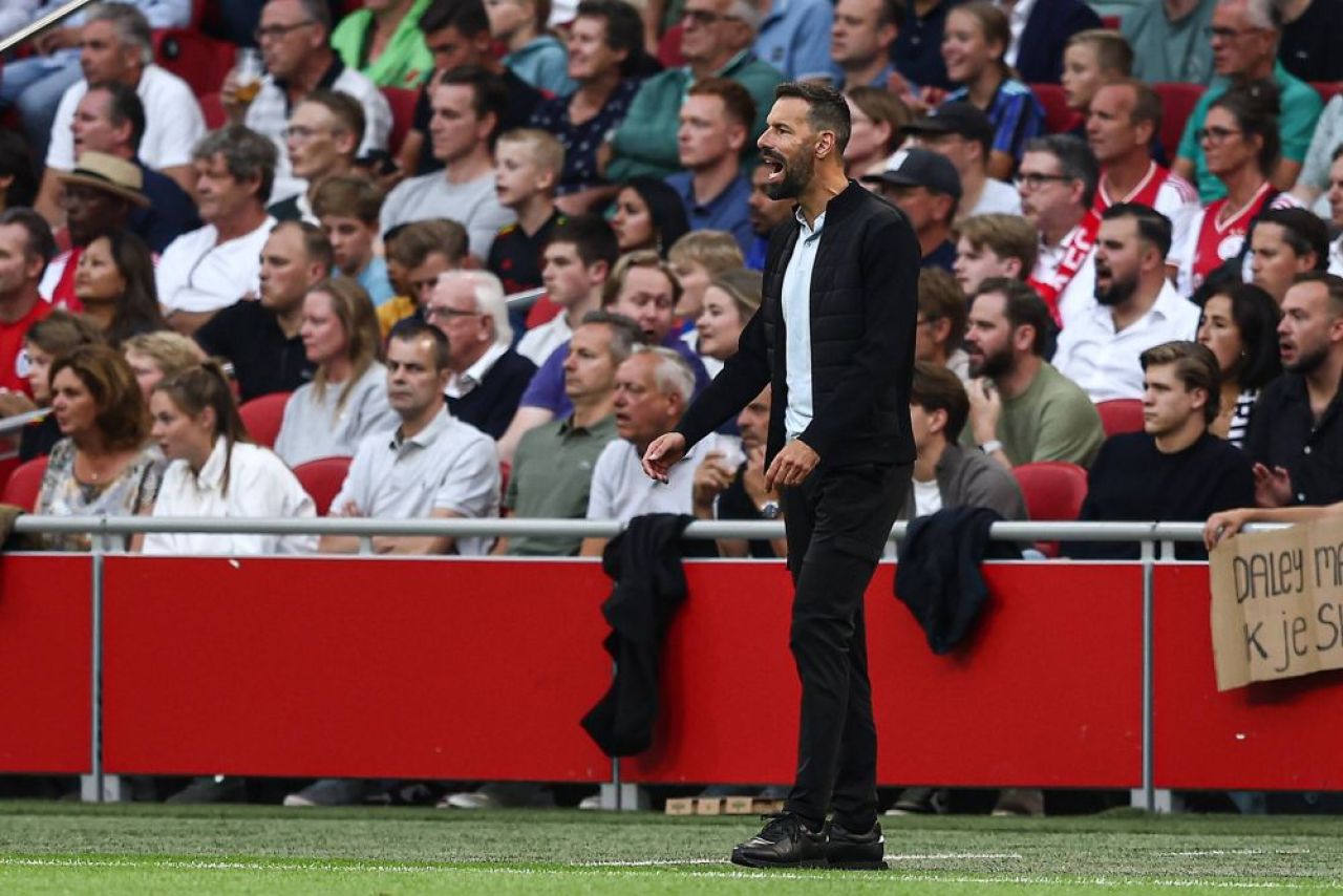 Ruud van Nistelrooy a ajuns ”dom' profesor”! Cum arată acum fostul atacant al lui Manchester United și Real Madrid devenit antrenor_6