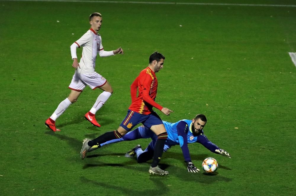 Claudiu Niculescu a transferat la Poli Iași un portar prezent la Euro 2020, urmează un atacant de la Tottenham!_4