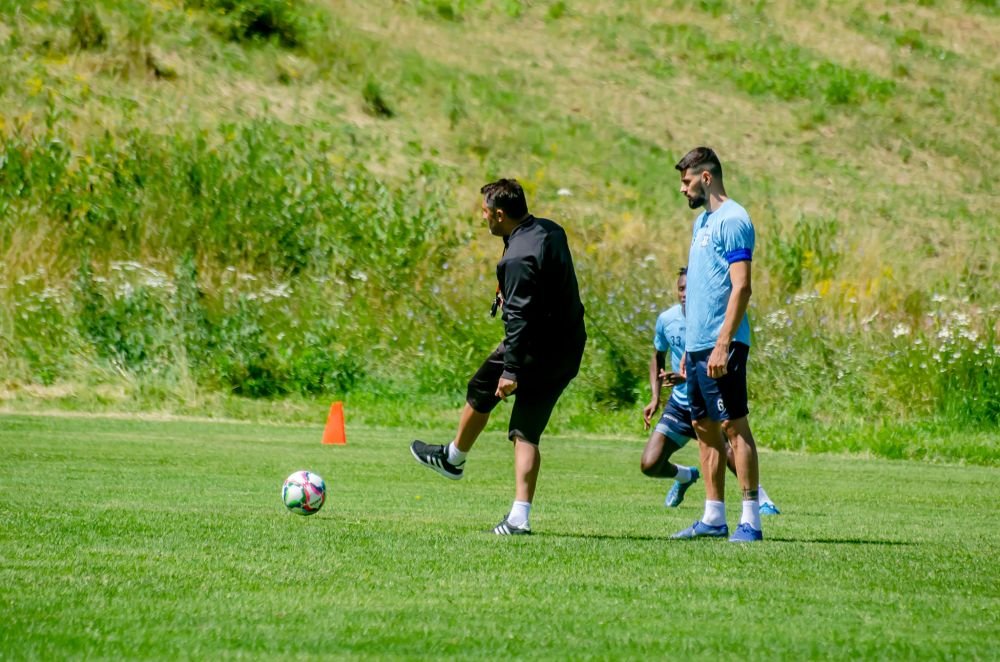 Claudiu Niculescu a transferat la Poli Iași un portar prezent la Euro 2020, urmează un atacant de la Tottenham!_17