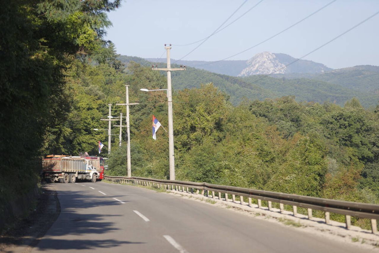 Orașul cu două cluburi identice care joacă în țări diferite și se urăsc de moarte_4