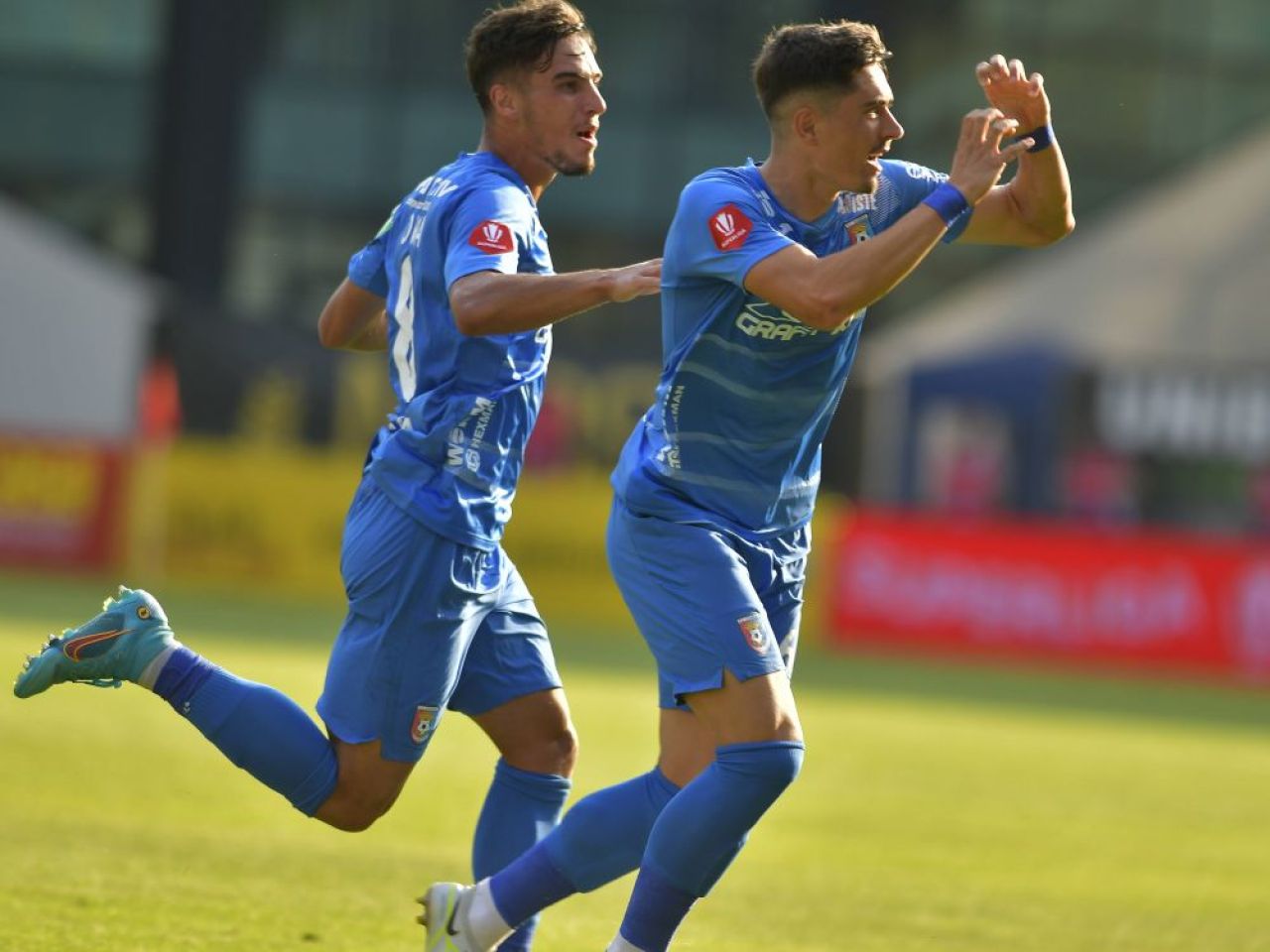 Românul trecut pe la Swansea ar putea ajunge în Bundesliga. Formația interesată de serviciile fotbalistului_3
