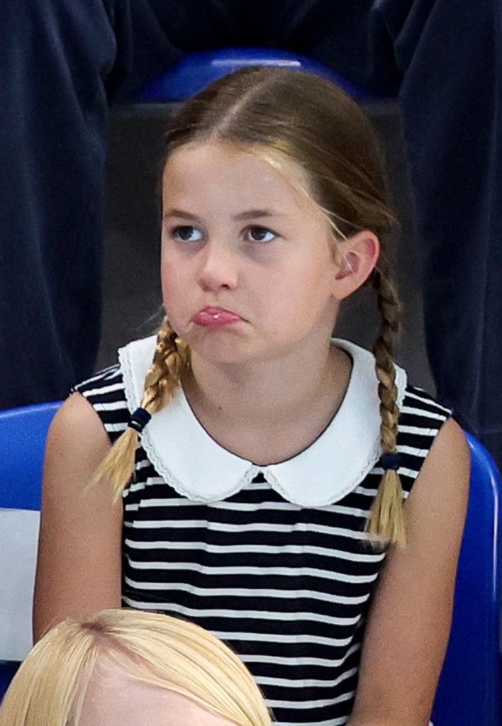 Prințesa Charlotte, în centrul atenției la Jocurile Commonwealth. Imagini inedite cu fata Ducilor de Cambridge, la competiția de natație _10