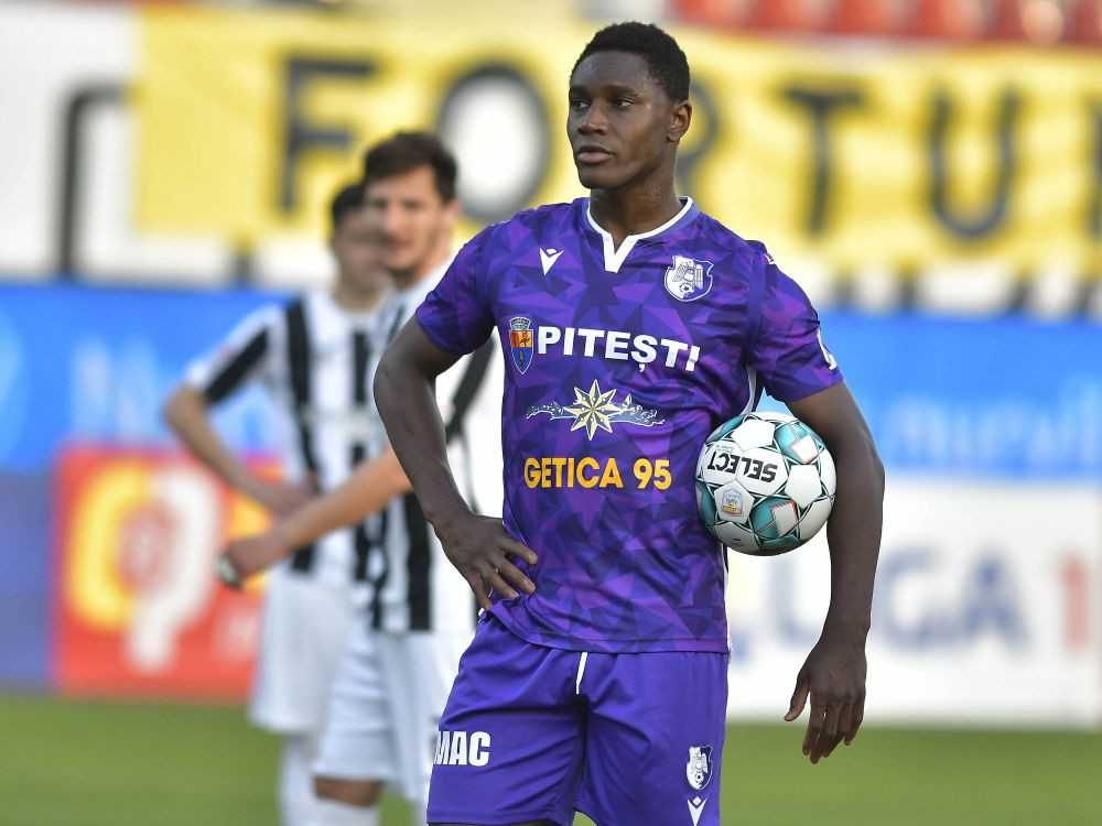 CFR Cluj, de neoprit pe piața transferurilor. Dan Petrescu a adus un elvețian la echipă_2