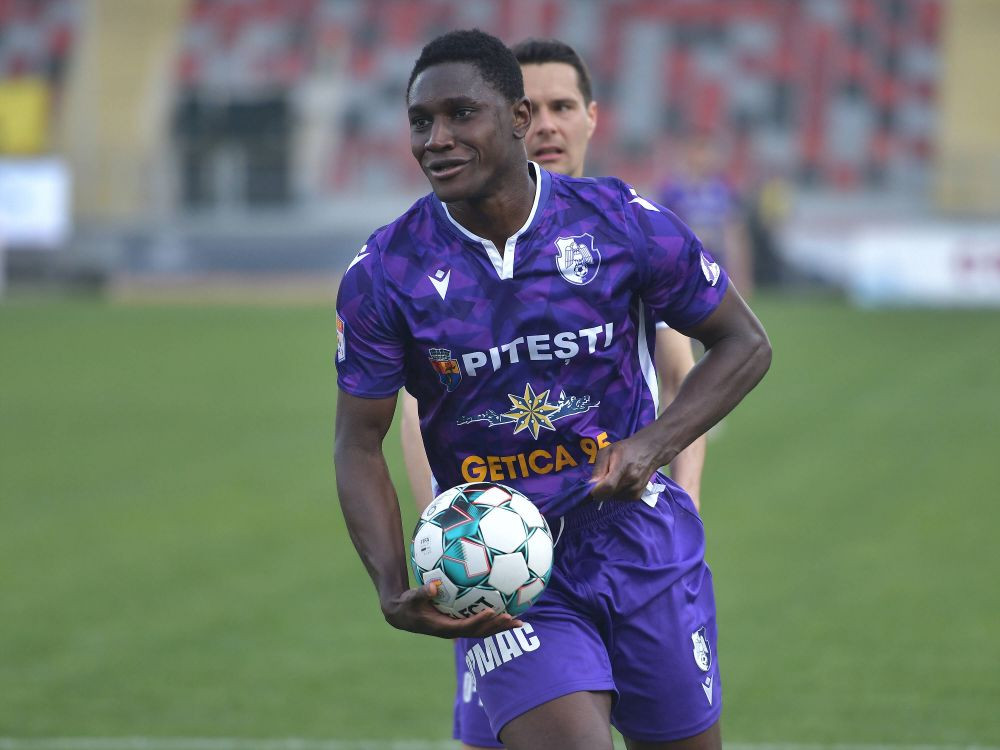 CFR Cluj, de neoprit pe piața transferurilor. Dan Petrescu a adus un elvețian la echipă_9