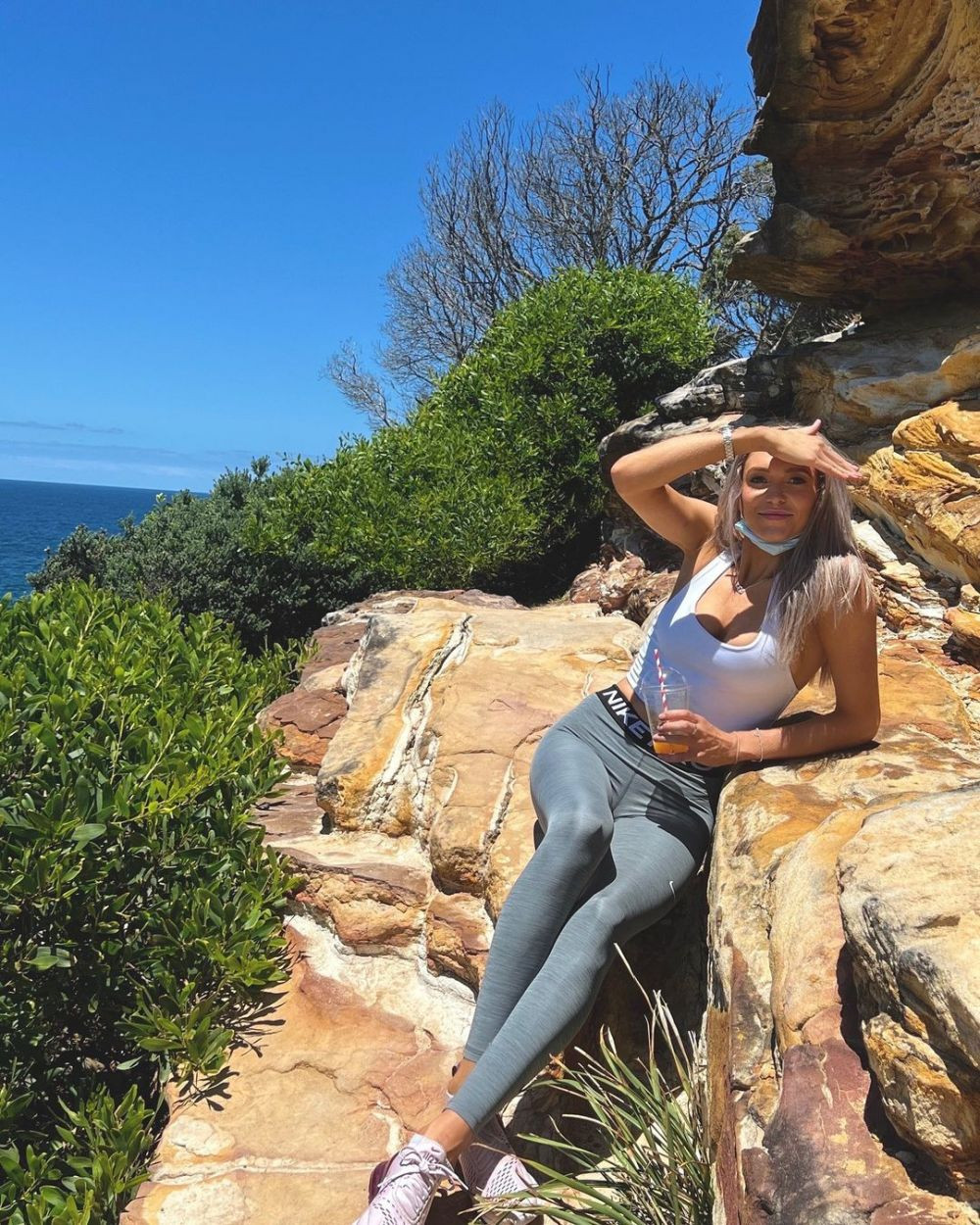 Ea este David Beckham din netball! A luat privirile tuturor când a început să danseze și să cânte în timpul meciului _23