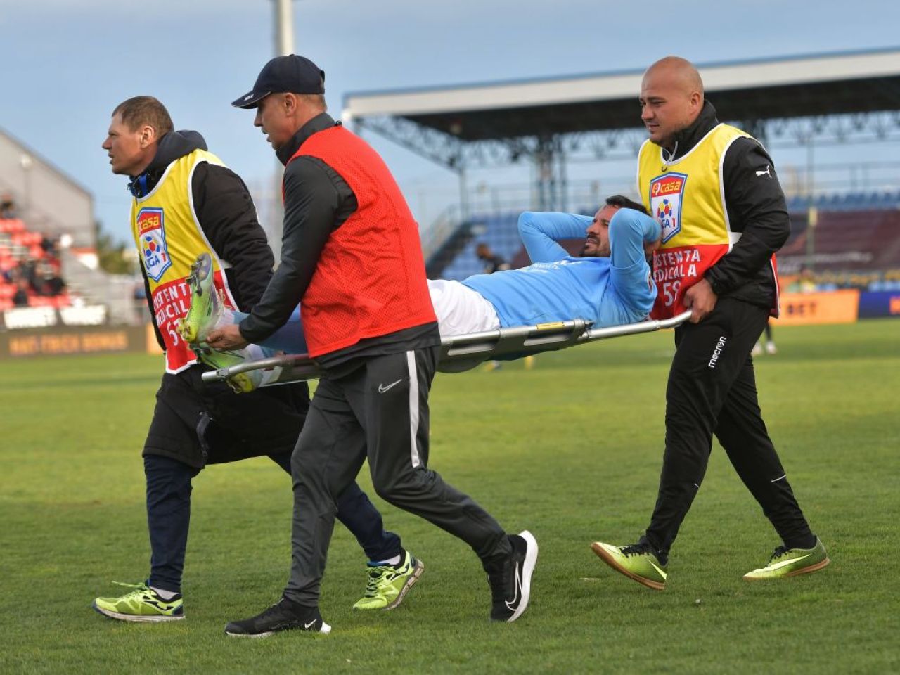Aplauze, vă rugăm! Constantin Budescu, primit la Petrolul cu o gardă de...