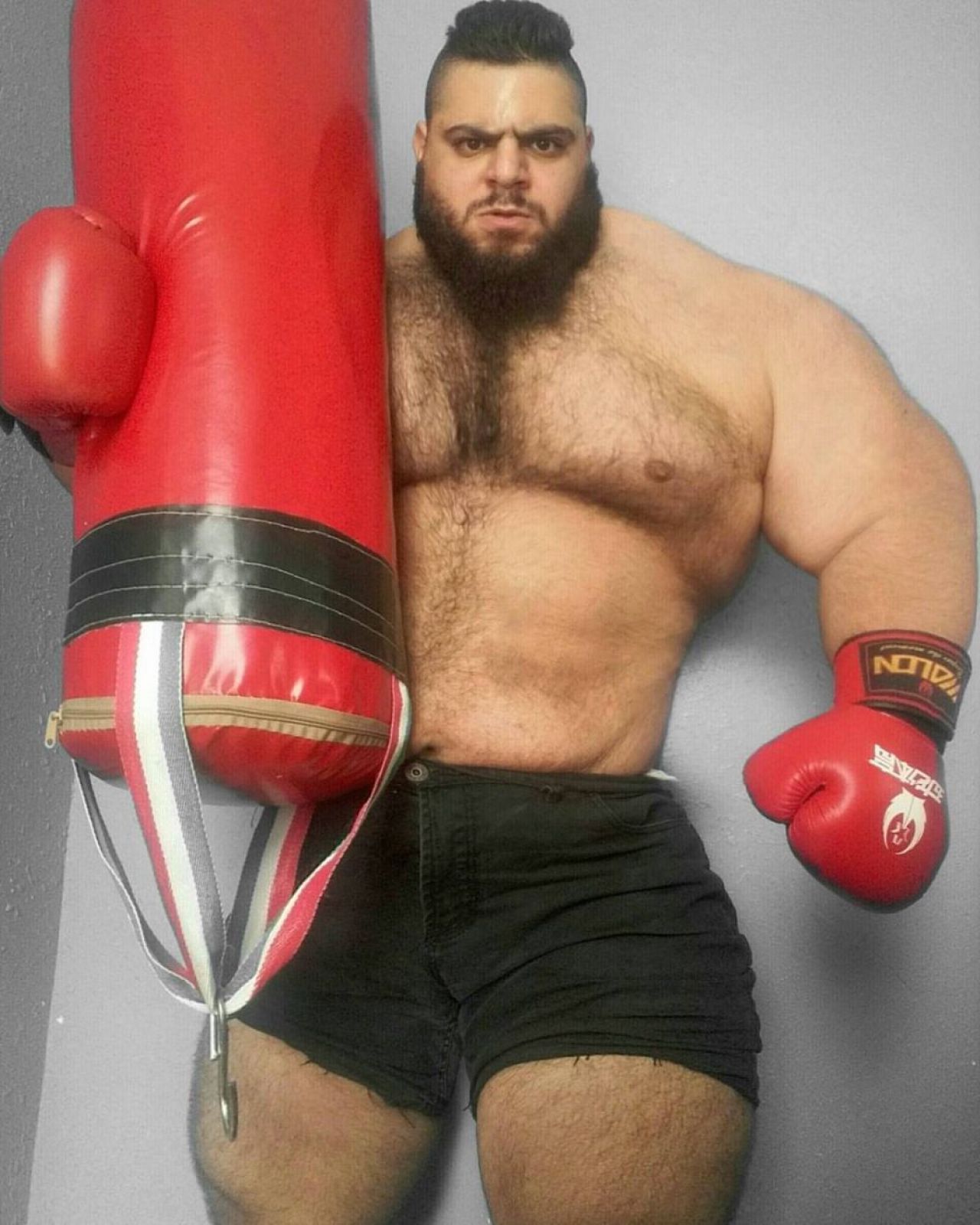 „Hulk din Iran”, făcut praf de iranieni după ce a fost umilit în ring: „Fake Hulk! A făcut de râs o țară întreagă!” _1