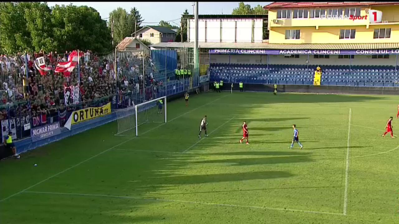 Eliminat după ce și-a scuipat adversarul! Ce s-a întâmplat în Progresul Spartac - Dinamo_5