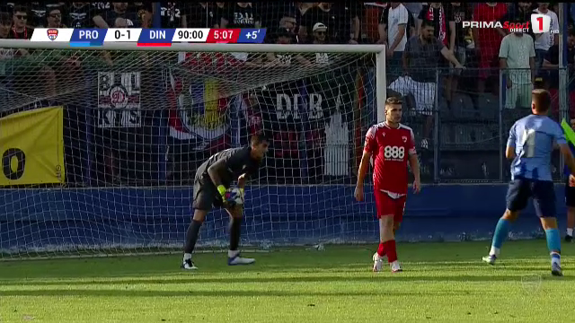 Eliminat după ce și-a scuipat adversarul! Ce s-a întâmplat în Progresul Spartac - Dinamo_9