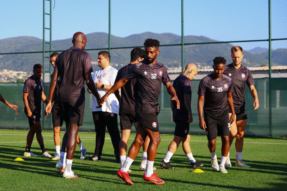 Șumudică, șeic la Al Raed! Încă o victorie la noua echipă și primul gol al lui Alexandru Mitriță pentru saudiți_12