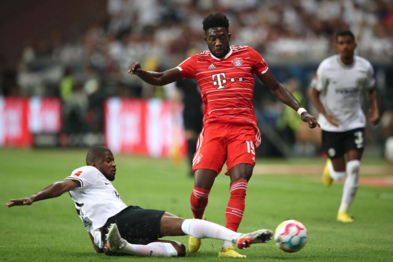 Gafă ireală a lui Neuer în meciul cu Eintracht Frankfurt! Bayern conducea cu 5-0, dar adversarul i-a furat mingea și a marcat! A înscris și Mane_7
