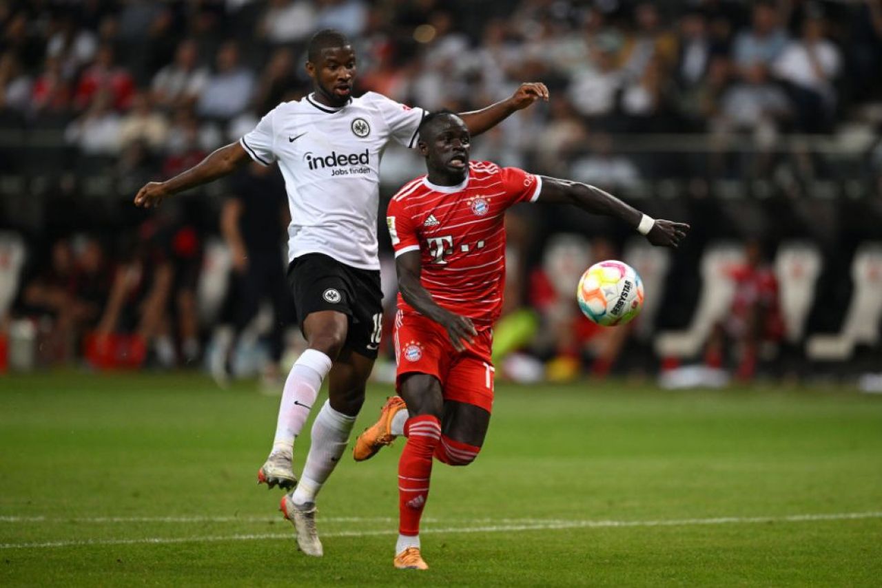 Gafă ireală a lui Neuer în meciul cu Eintracht Frankfurt! Bayern conducea cu 5-0, dar adversarul i-a furat mingea și a marcat! A înscris și Mane_8
