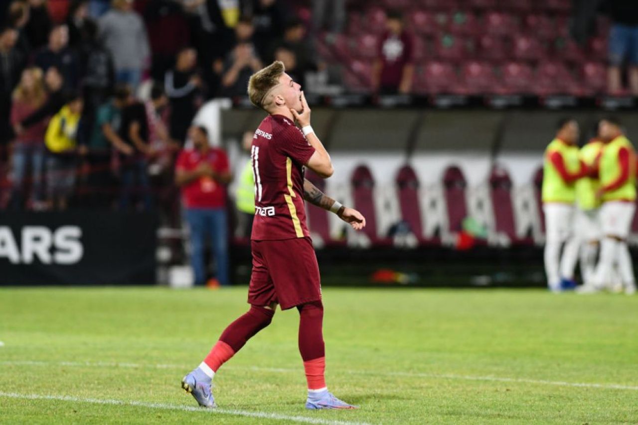 CFR Cluj poate da lovitura! Trei oferte de 5 milioane de euro pentru titularul lui Dan Petrescu! Galatasaray, printre echipele interesate _6