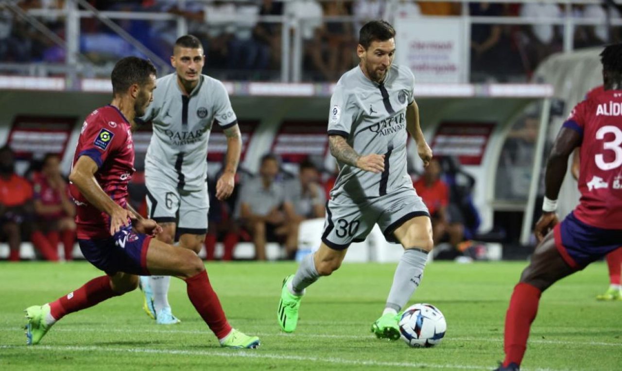„Când Messi zâmbește, zâmbește și echipa!” Christophe Galtier, încântat de debutul în Ligue 1! Fanii lui Clermont i-au scandat numele argentinianului _10