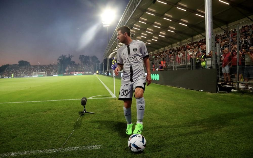„Când Messi zâmbește, zâmbește și echipa!” Christophe Galtier, încântat de debutul în Ligue 1! Fanii lui Clermont i-au scandat numele argentinianului _15